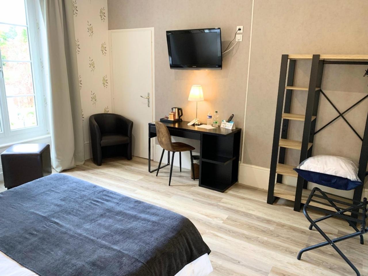 Grand Hotel De Bourbon-Lancy - Spa Et Restaurant - Logis エクステリア 写真