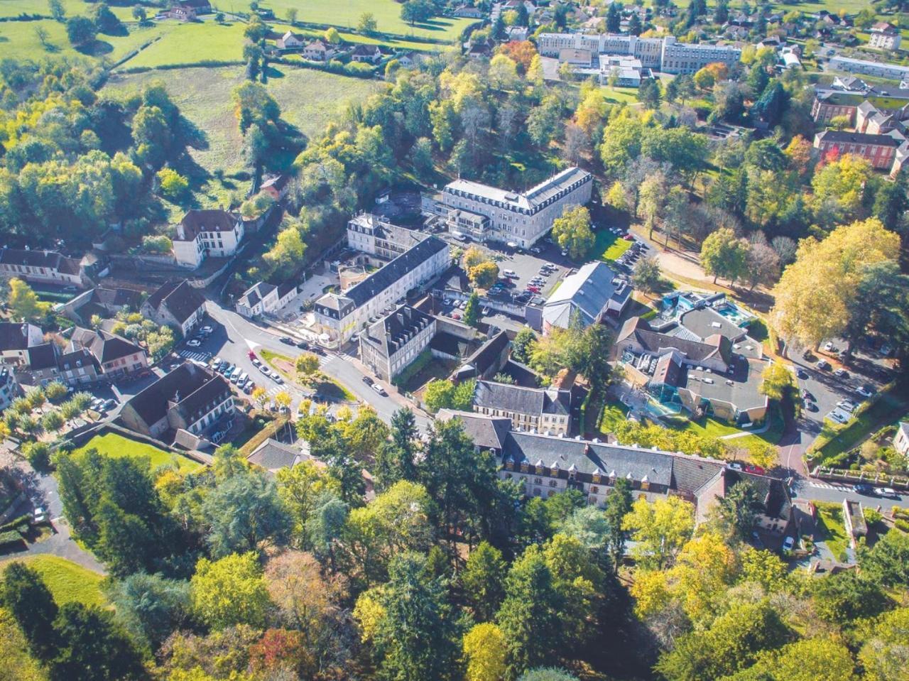 Grand Hotel De Bourbon-Lancy - Spa Et Restaurant - Logis エクステリア 写真