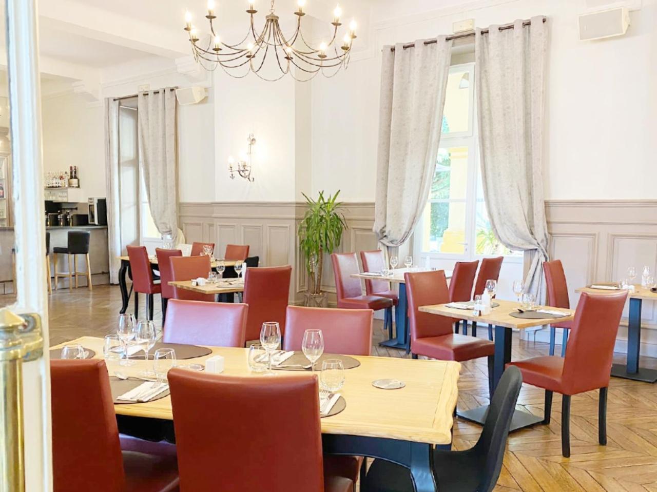 Grand Hotel De Bourbon-Lancy - Spa Et Restaurant - Logis エクステリア 写真