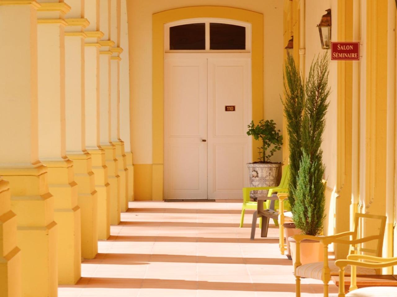 Grand Hotel De Bourbon-Lancy - Spa Et Restaurant - Logis エクステリア 写真