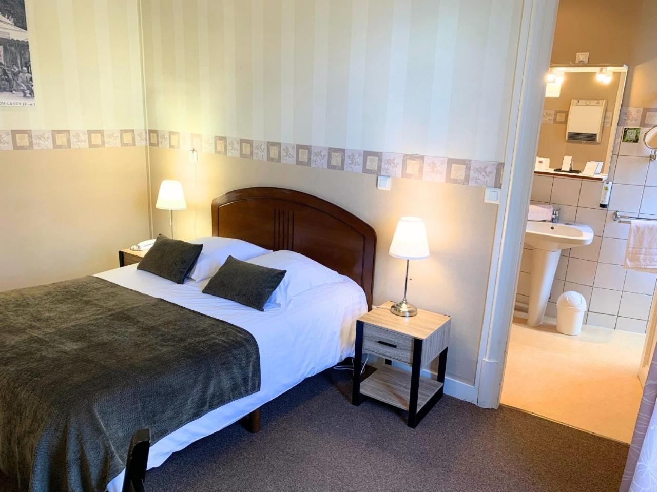 Grand Hotel De Bourbon-Lancy - Spa Et Restaurant - Logis エクステリア 写真