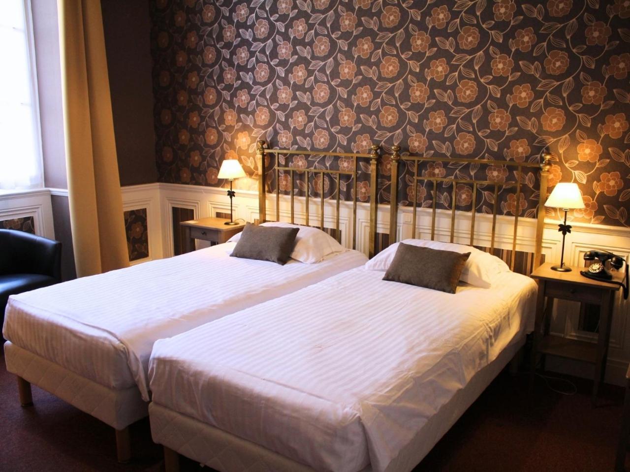 Grand Hotel De Bourbon-Lancy - Spa Et Restaurant - Logis エクステリア 写真
