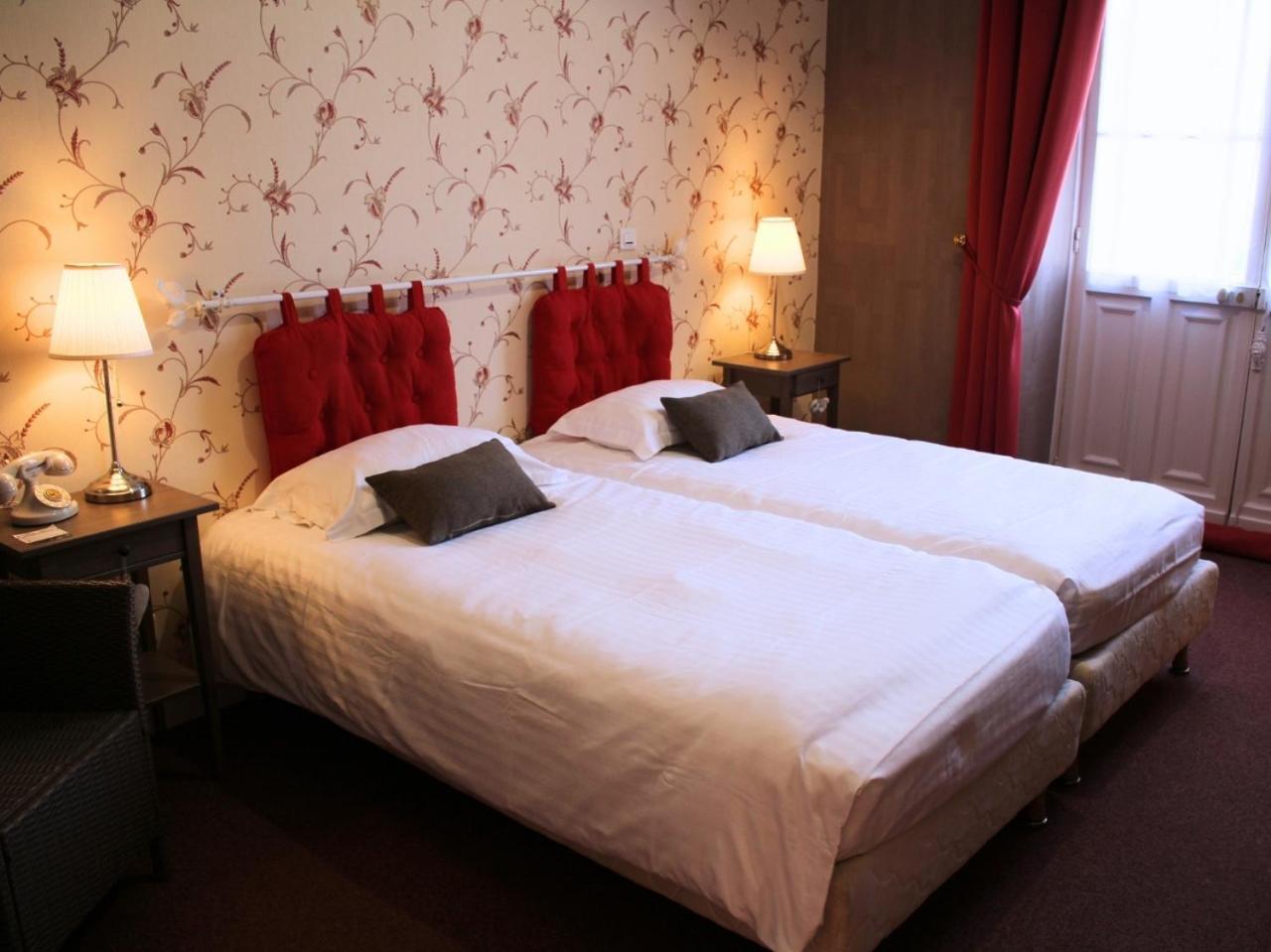Grand Hotel De Bourbon-Lancy - Spa Et Restaurant - Logis エクステリア 写真