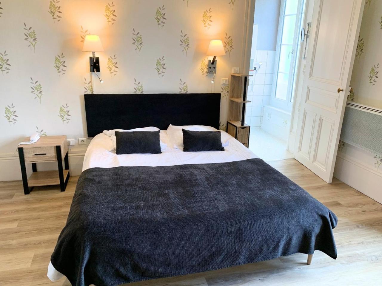 Grand Hotel De Bourbon-Lancy - Spa Et Restaurant - Logis エクステリア 写真
