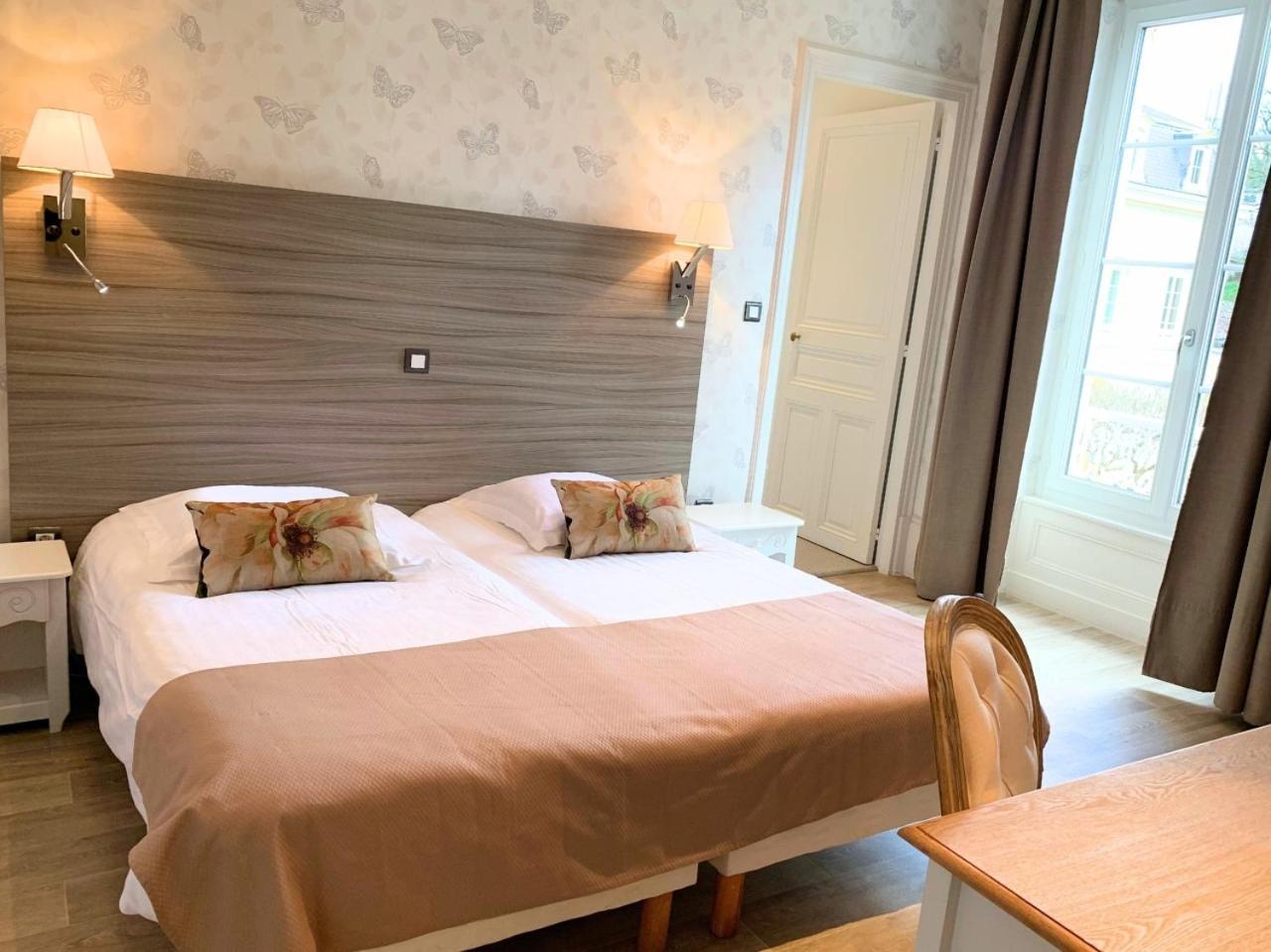 Grand Hotel De Bourbon-Lancy - Spa Et Restaurant - Logis エクステリア 写真